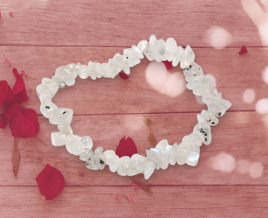 Crystal Intention Bracelet – Moonstone (Intuition & Balance)